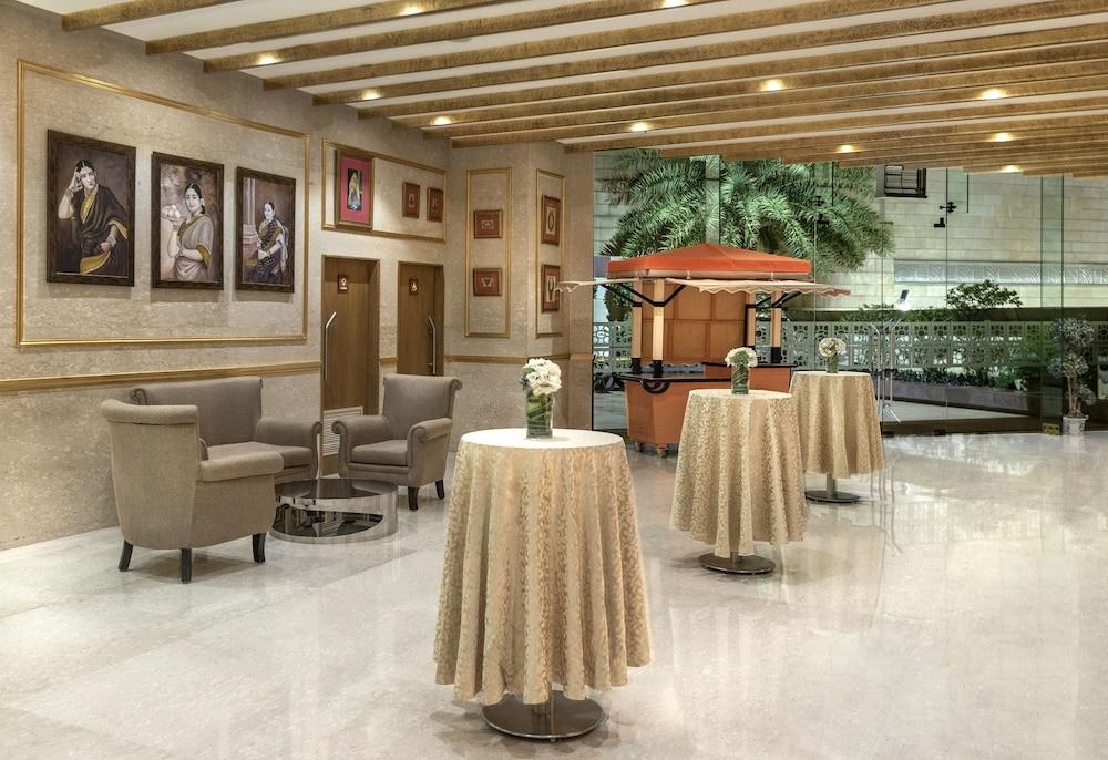 Radisson Gurugram Sohna Road City Center Γκουργκάον Εξωτερικό φωτογραφία