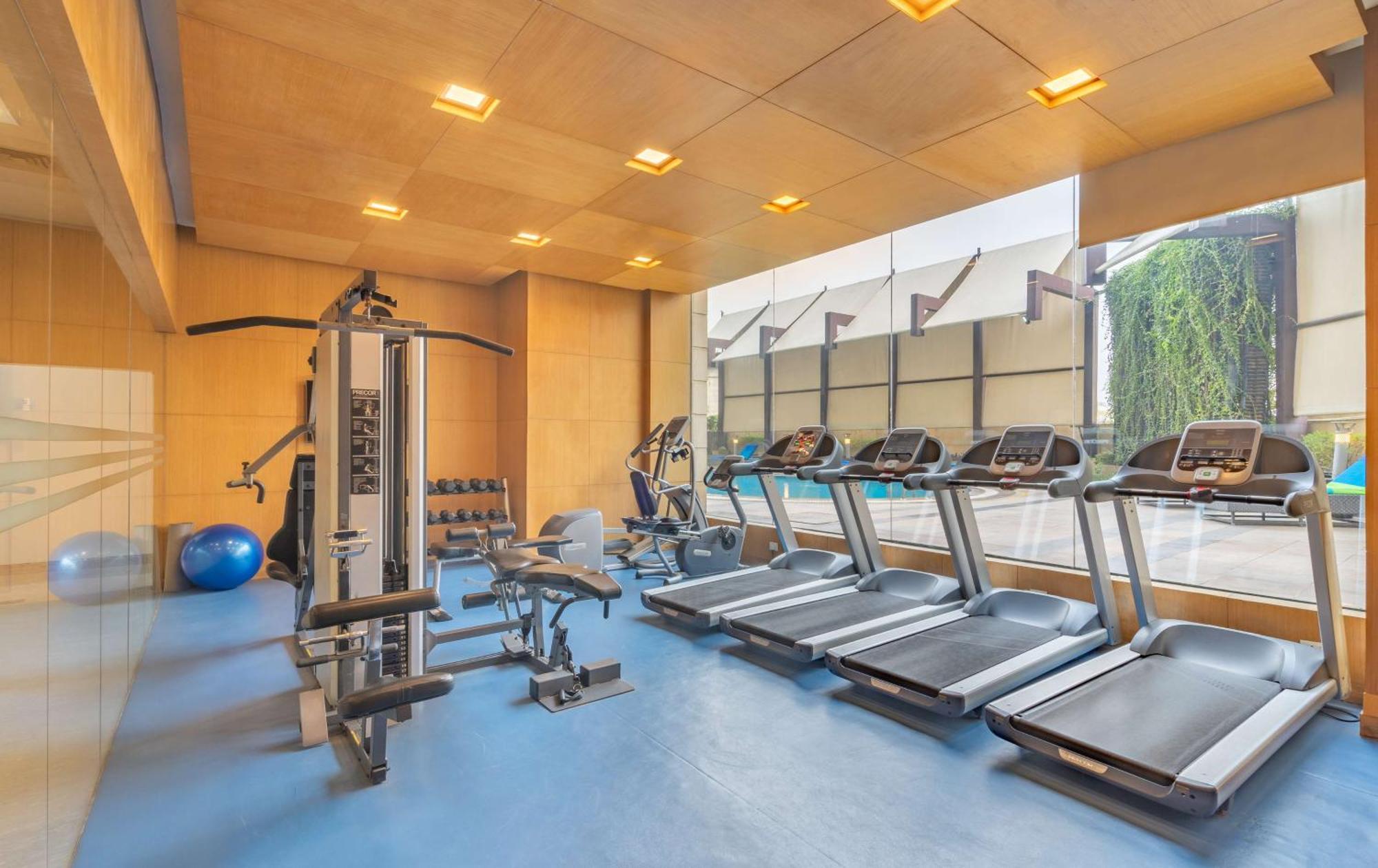 Radisson Gurugram Sohna Road City Center Γκουργκάον Εξωτερικό φωτογραφία