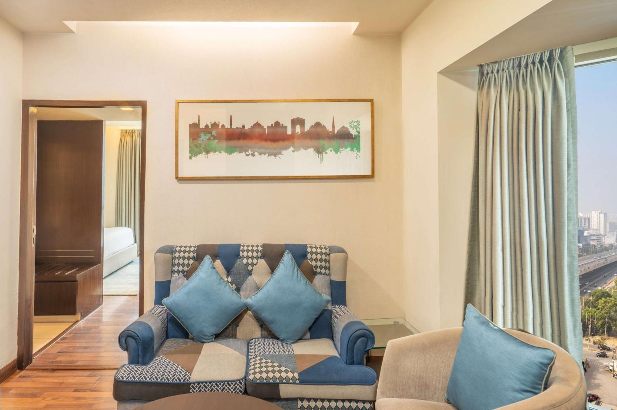 Radisson Gurugram Sohna Road City Center Γκουργκάον Εξωτερικό φωτογραφία