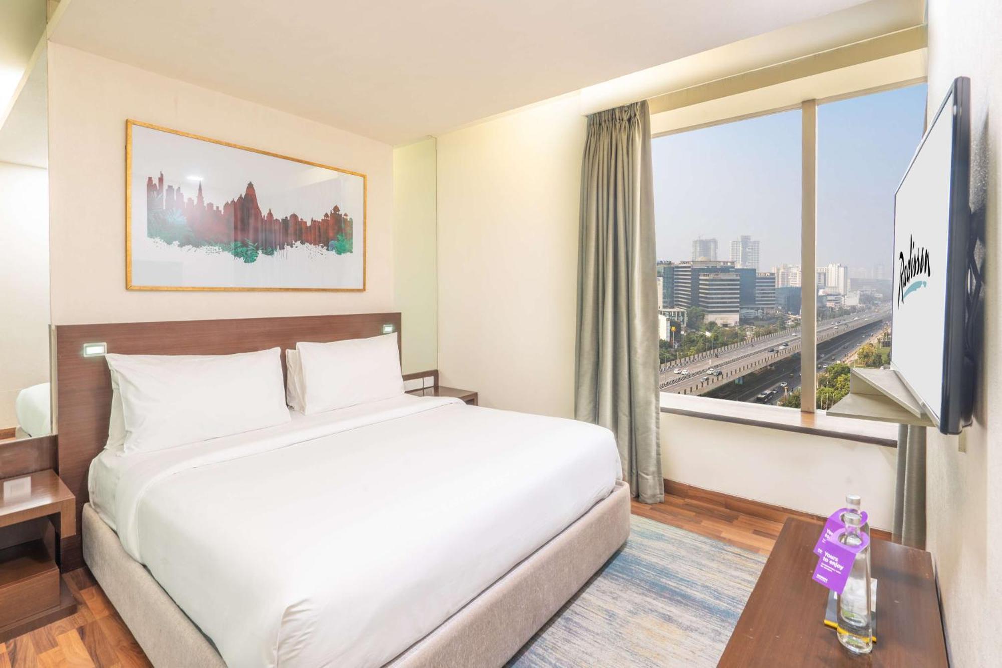 Radisson Gurugram Sohna Road City Center Γκουργκάον Εξωτερικό φωτογραφία