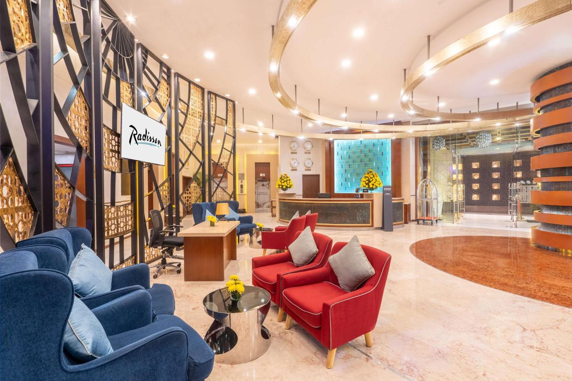 Radisson Gurugram Sohna Road City Center Γκουργκάον Εξωτερικό φωτογραφία