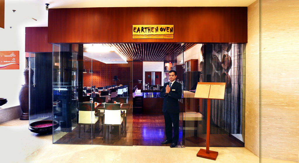 Radisson Gurugram Sohna Road City Center Γκουργκάον Εξωτερικό φωτογραφία