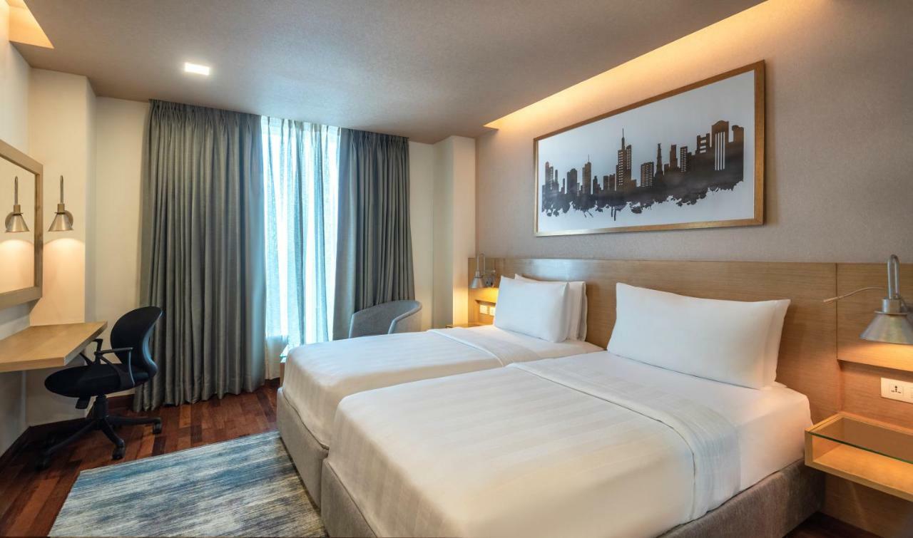 Radisson Gurugram Sohna Road City Center Γκουργκάον Εξωτερικό φωτογραφία